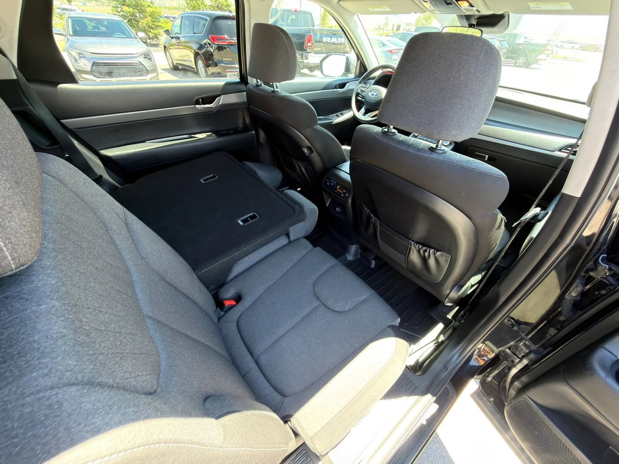 Used 2022 Hyundai Palisade SE AWD/4WD image 10