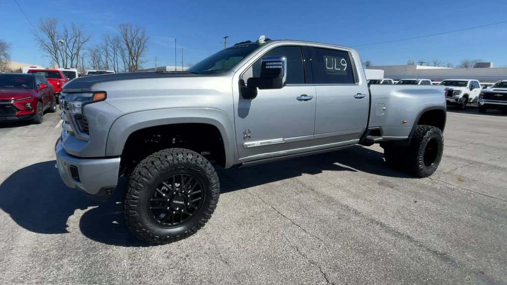 New 2026 Chevrolet Silverado 3500 High Country w/ High Country Premium Package image 6