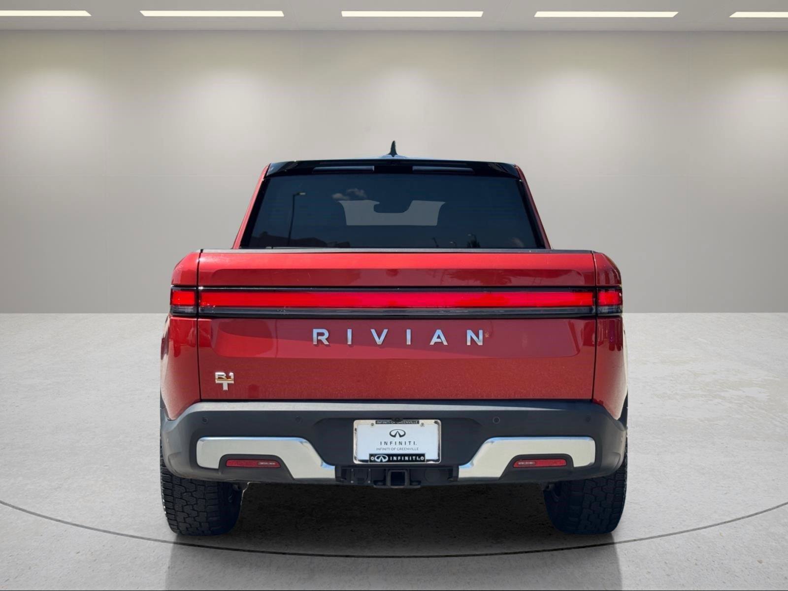 Used 2022 Rivian R1T Adventure AWD/4WD image 4