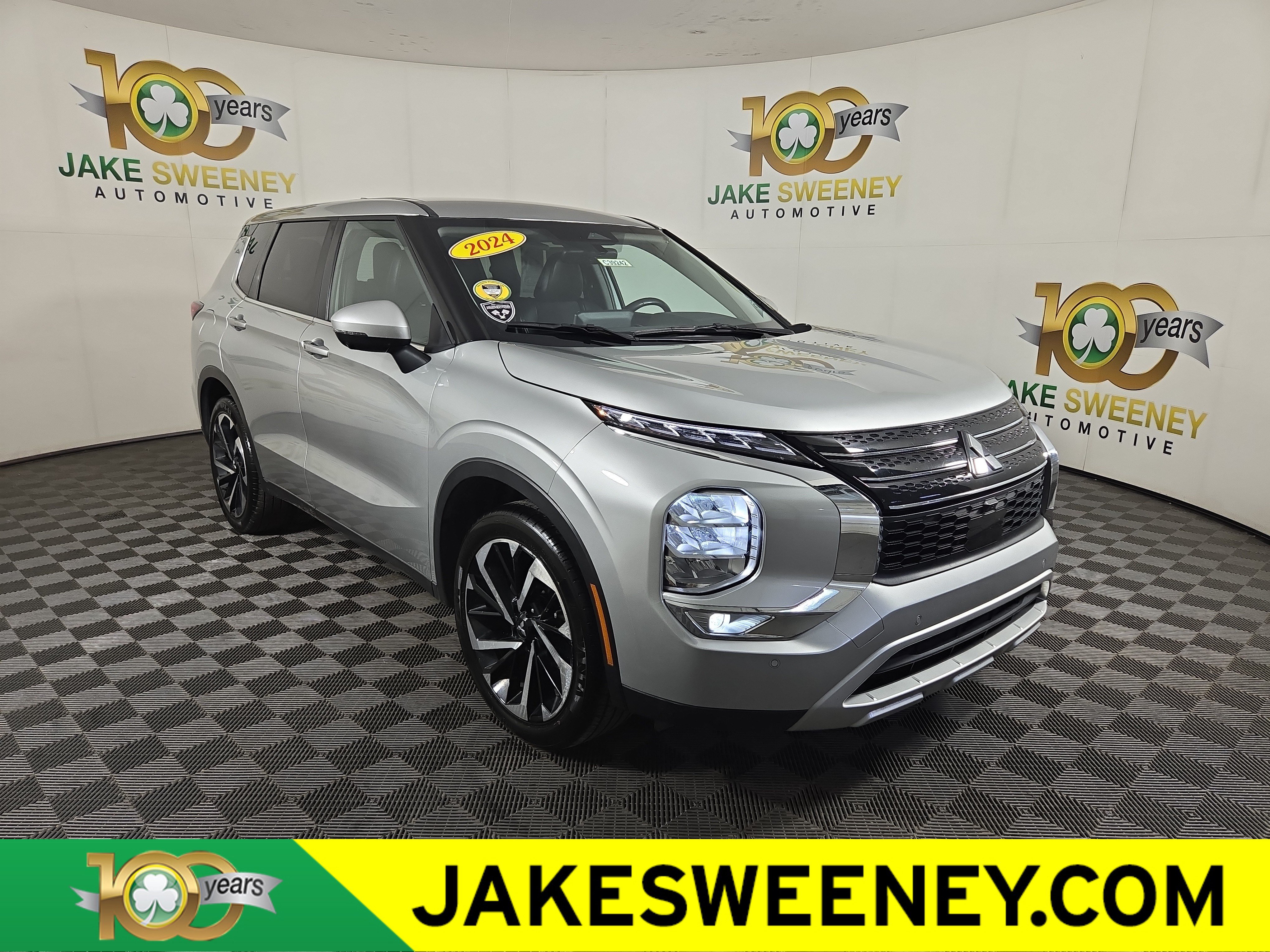 Used 2024 Mitsubishi Outlander SE FWD image 1