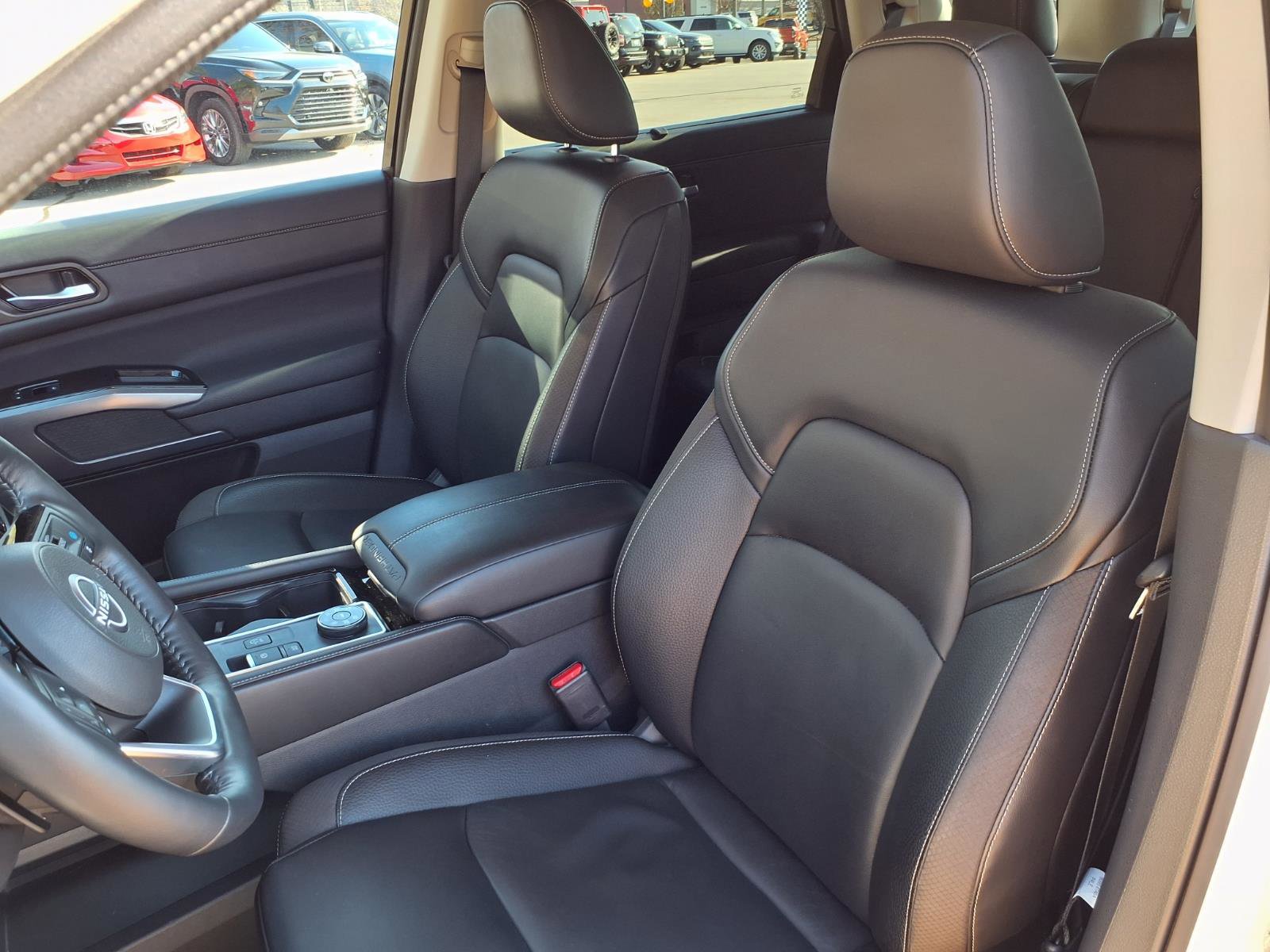 Certified 2024 Nissan Pathfinder SL AWD/4WD image 13