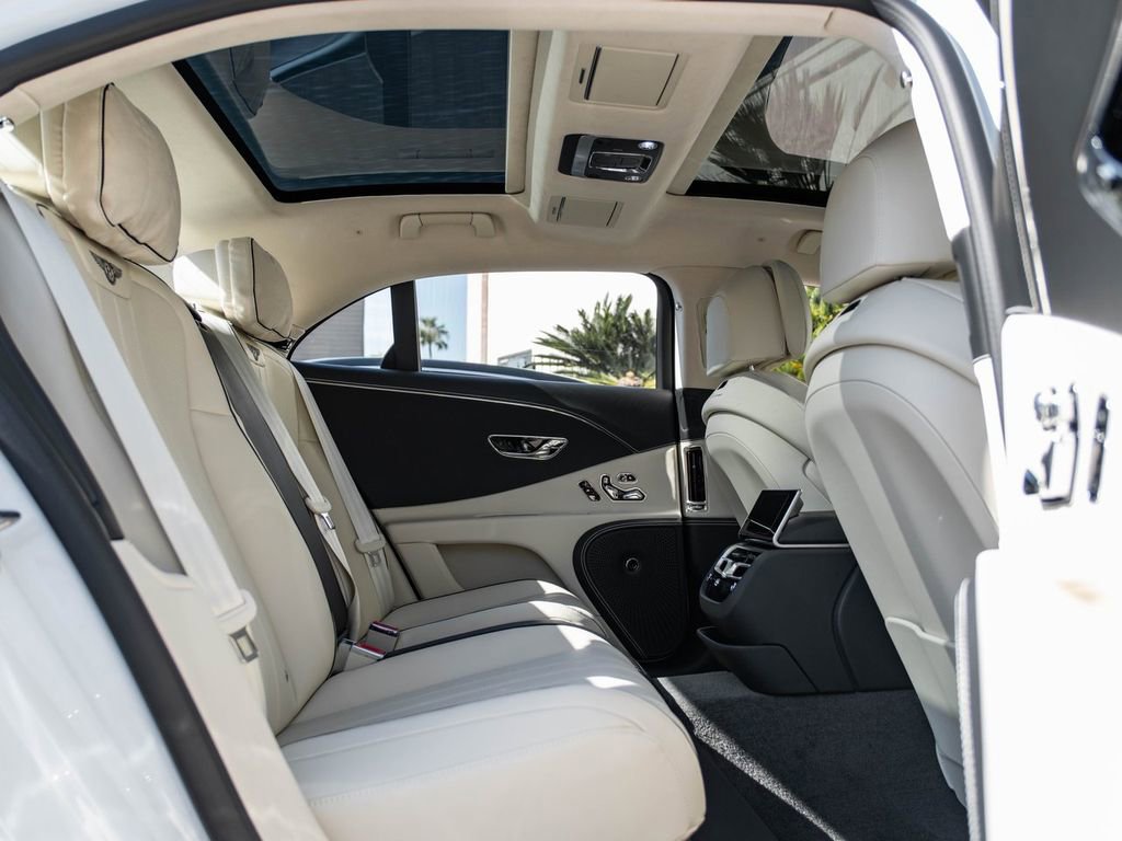 New 2026 Bentley Flying Spur Plug-In Hybrid AWD/4WD image 24