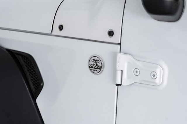 Used 2019 Jeep Wrangler Sport AWD/4WD image 39