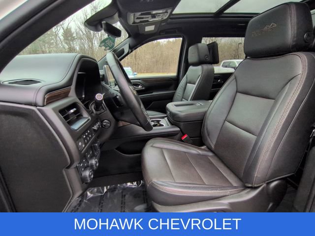Used 2024 Chevrolet Suburban High Country image 21