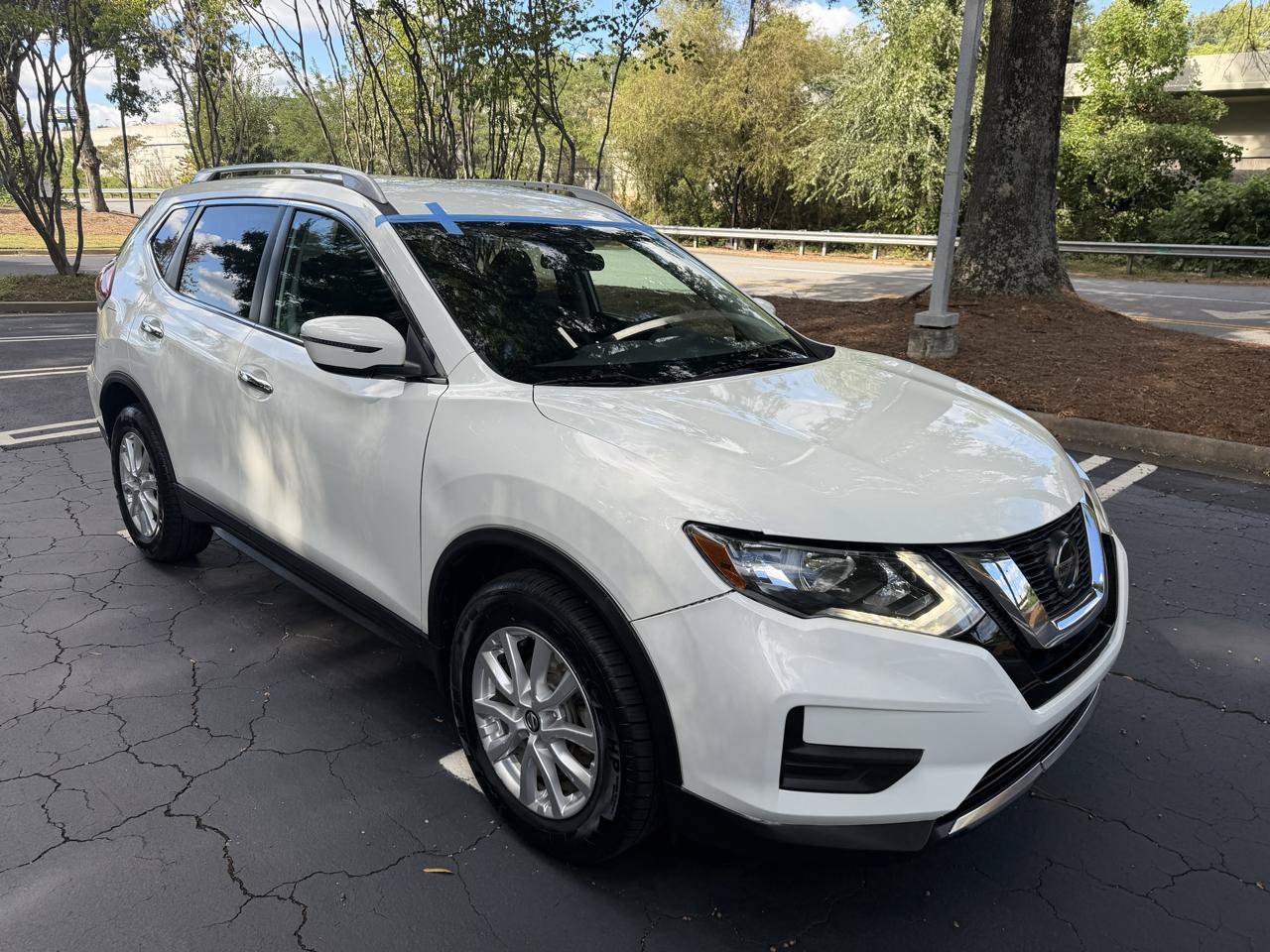 Used 2020 Nissan Rogue S w/ Special Edition Package FWD image 3