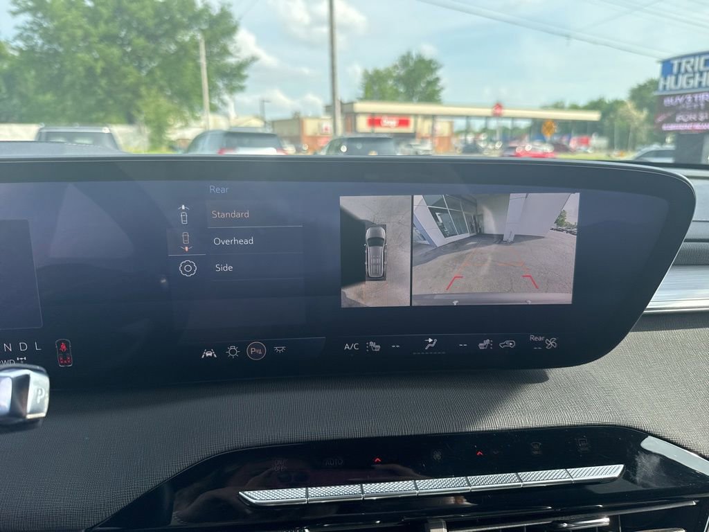 Used 2025 Buick Enclave Preferred image 24