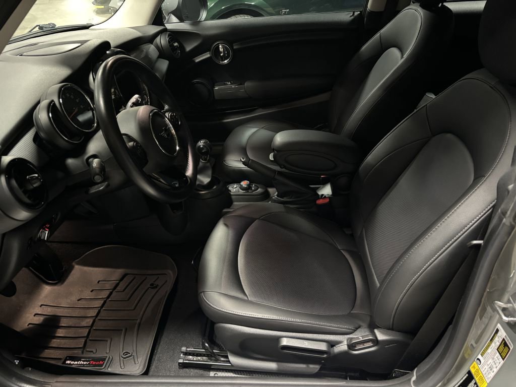 Used 2019 MINI Cooper 2-Door Hardtop w/ Storage Package image 44