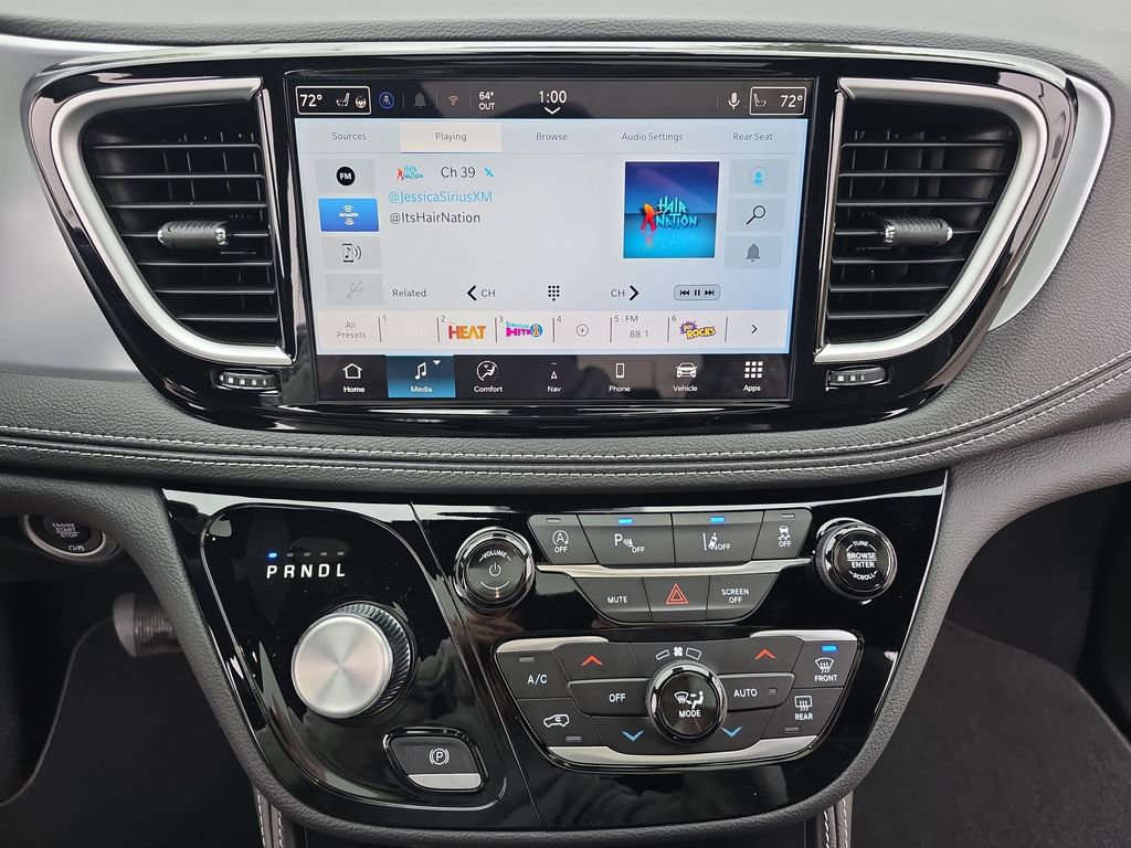 New 2026 Chrysler Pacifica Limited AWD/4WD image 22