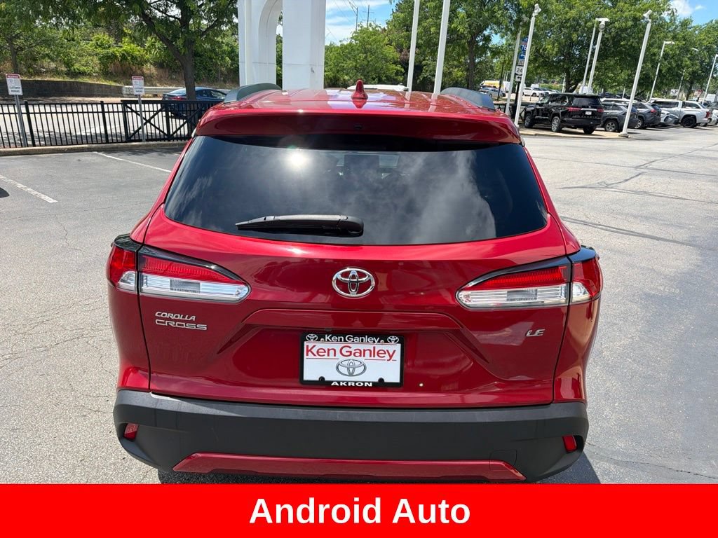 Used 2022 Toyota Corolla Cross LE FWD image 6