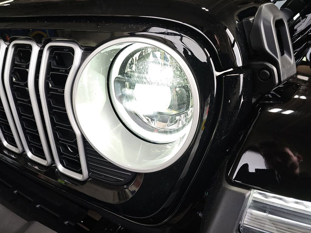 New 2025 Jeep Wrangler Sahara w/ Safety Group image 29