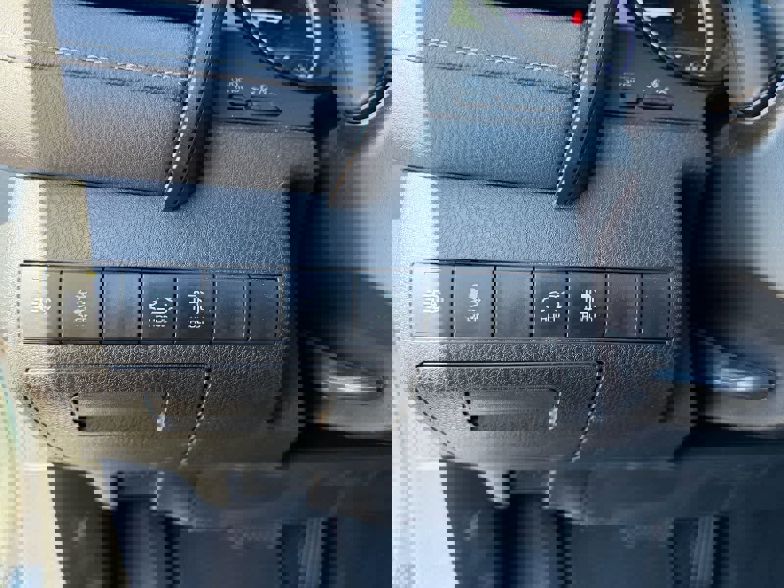 Used 2021 Toyota Camry SE image 20