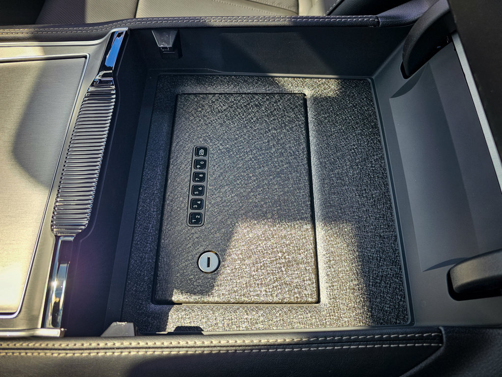 New 2026 Jeep Grand Wagoneer 4WD image 34