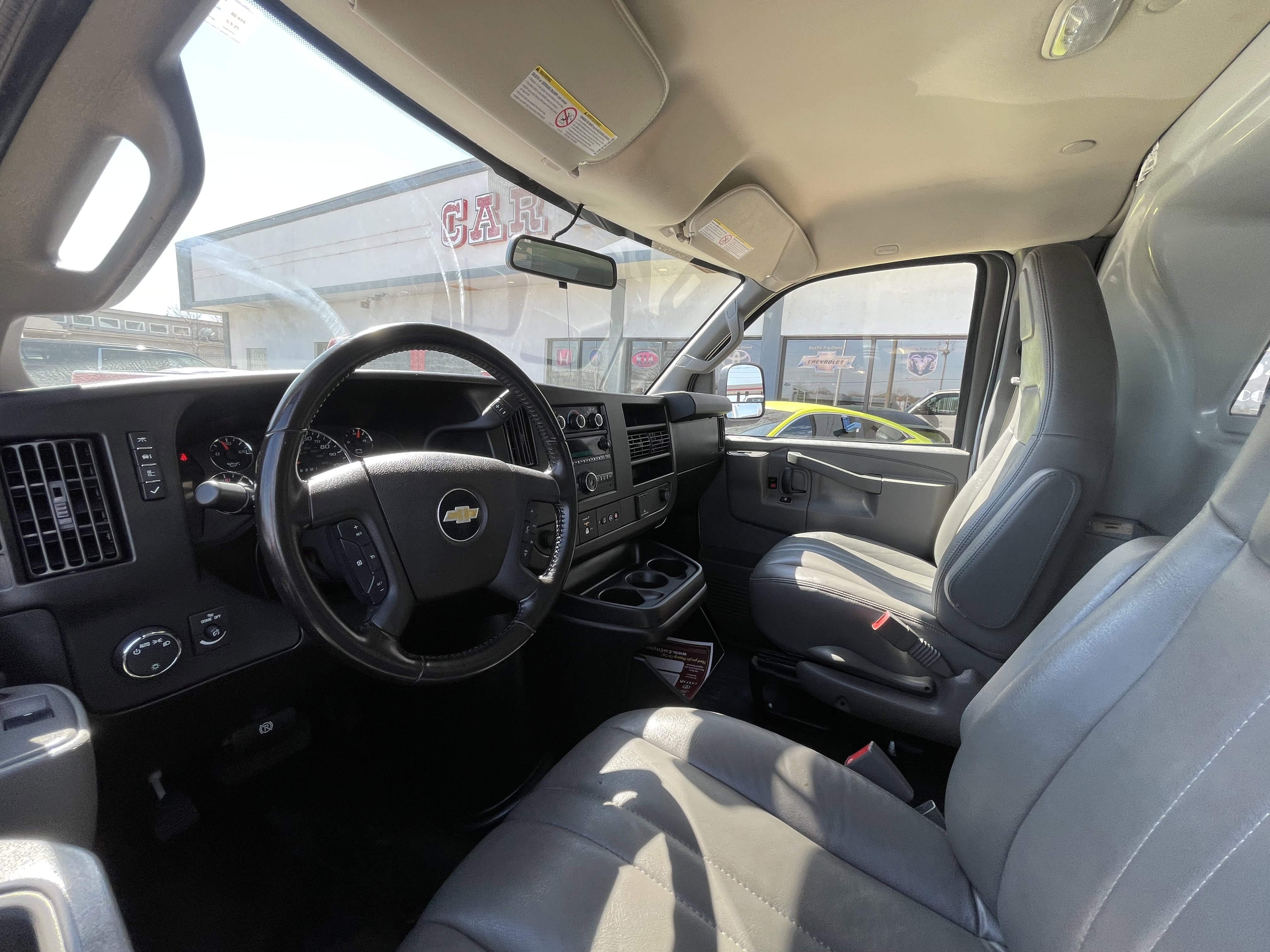 Used 2021 Chevrolet Express 2500 w/ Driver Convenience Package image 10