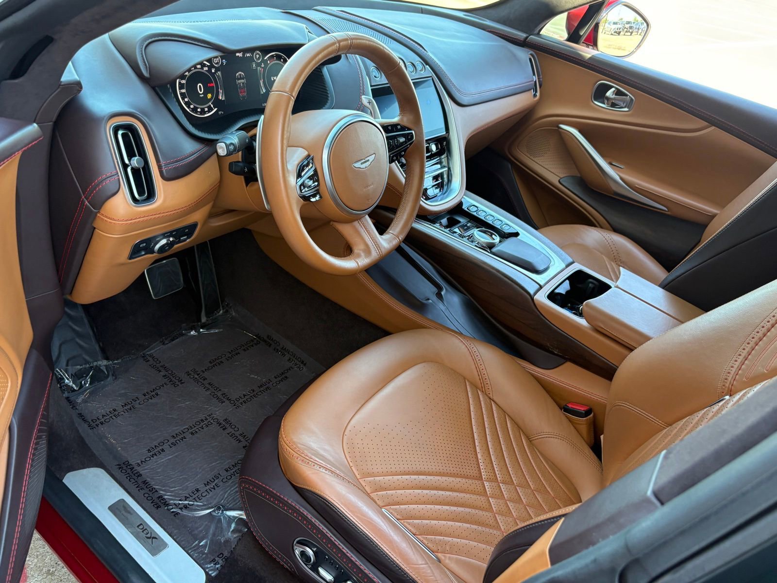 Used 2021 Aston Martin DBX AWD/4WD image 15