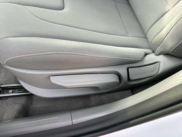 Used 2024 Hyundai Elantra SEL image 16