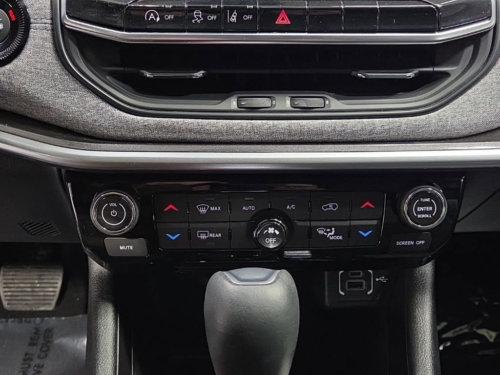 Used 2022 Jeep Compass Latitude w/ Convenience Group image 23