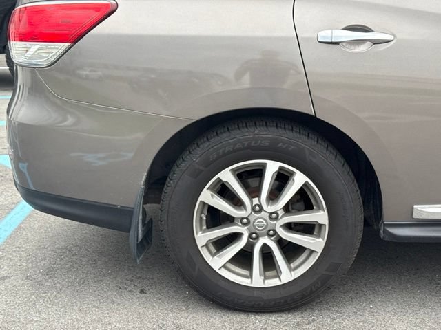 Used 2014 Nissan Pathfinder SL w/ SL Premium Package AWD/4WD image 20