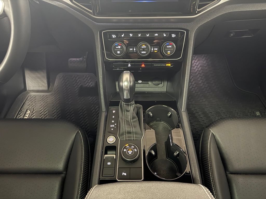 Used 2023 Volkswagen Atlas Cross Sport SEL AWD/4WD image 13