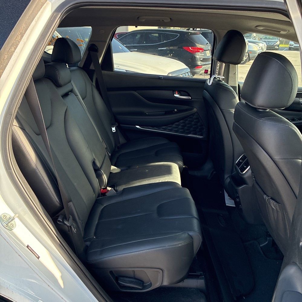 Used 2019 Hyundai Santa Fe Limited image 7