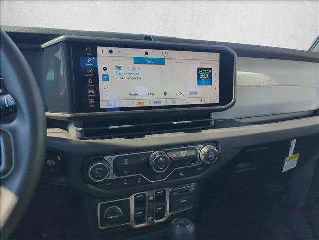 New 2026 Jeep Gladiator Sport image 9