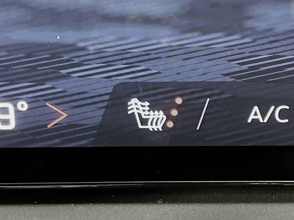 New 2026 Chevrolet Traverse LT w/ LPO, Floor Liner Package image 20