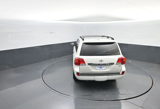 Used 2013 Toyota Land Cruiser image 25