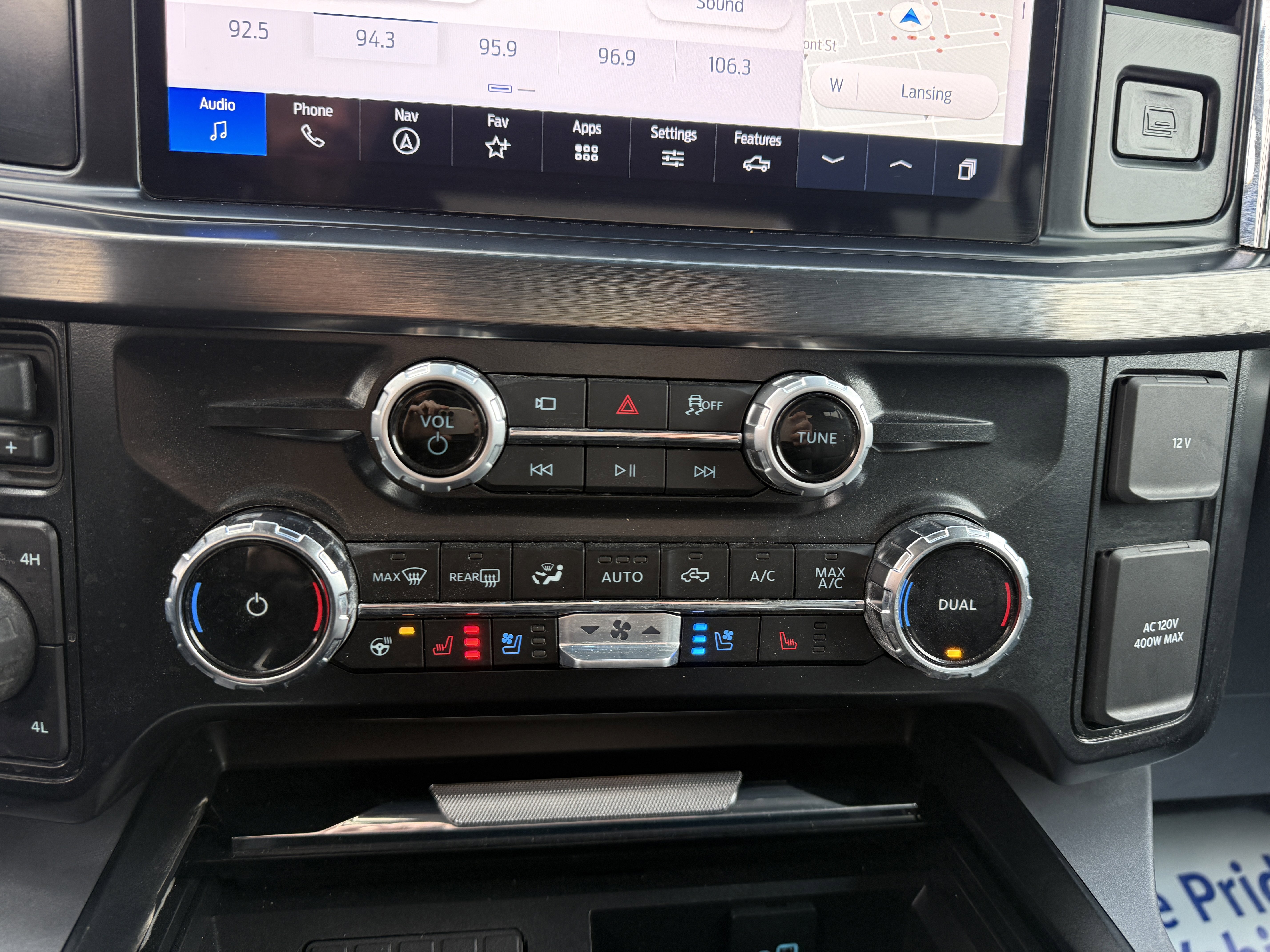 Used 2025 Ford F450 Lariat w/ FX4 Off-Road Package image 21