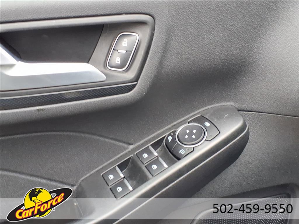 Used 2023 Ford Escape ST-Line Select image 17