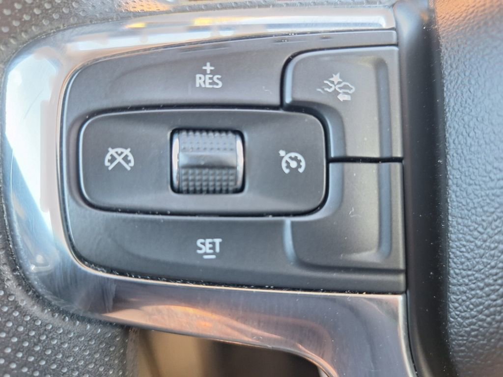 Used 2023 Chevrolet Blazer LT image 13