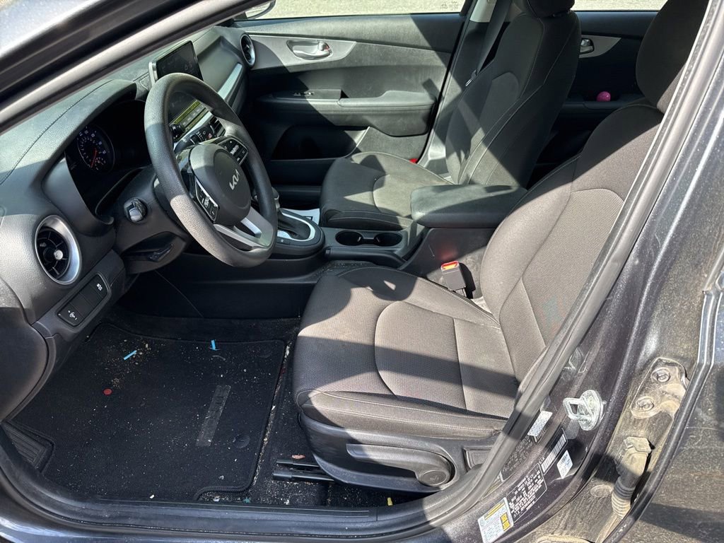 Used 2022 Kia Forte LXS image 13