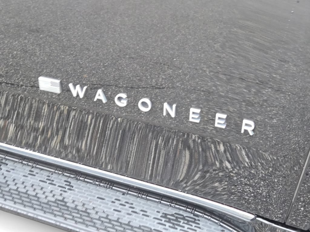 Used 2024 Jeep Wagoneer L Series II w/ Flexible Seating Group RWD image 6