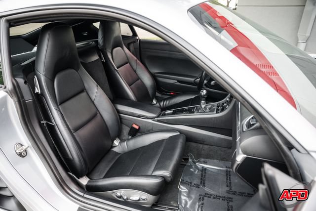 Used 2017 Porsche 718 Cayman RWD image 61