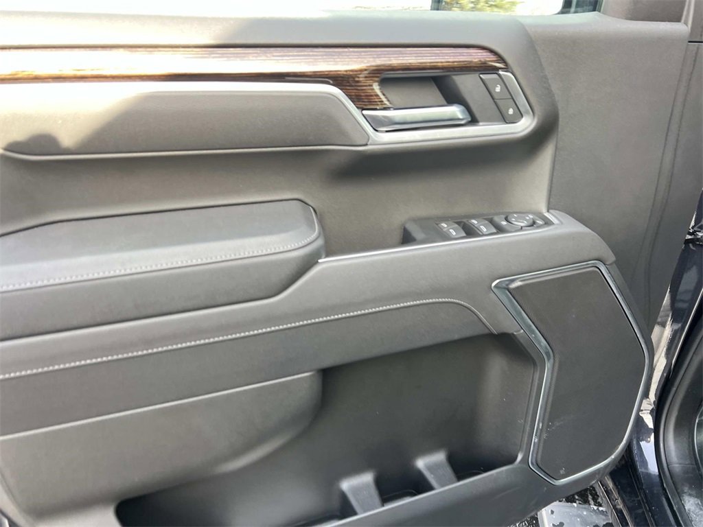 Certified 2025 GMC Sierra 1500 Elevation image 14