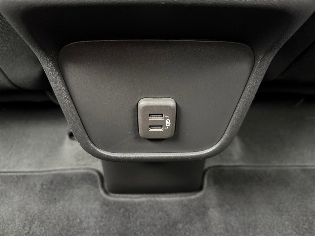 Used 2022 Chevrolet Equinox LS image 30