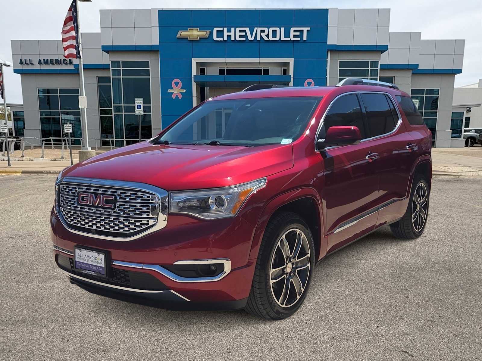 Used 2019 GMC Acadia Denali w/ Technology Package image 1