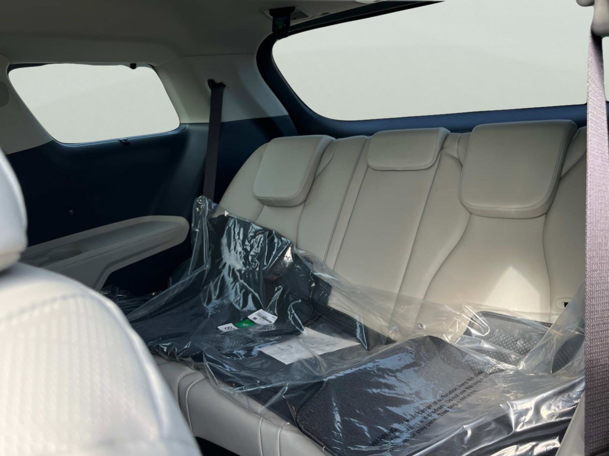New 2026 Kia Carnival EX FWD image 21