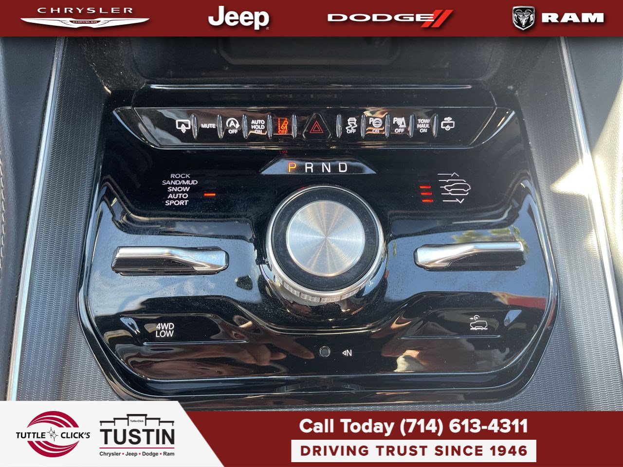 Used 2024 Jeep Grand Wagoneer L Series II w/ Quick Order Packagew 28T AWD/4WD image 26
