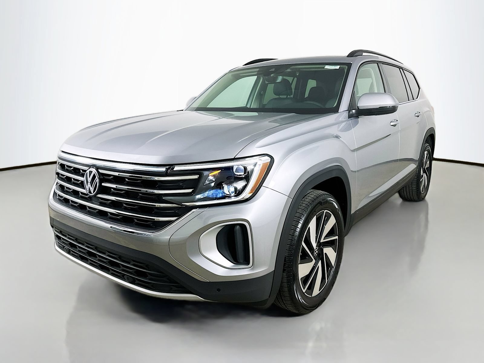 New 2026 Volkswagen Atlas SE AWD/4WD image 1