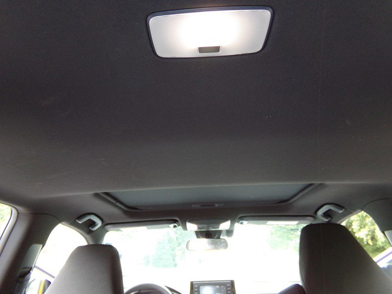 Used 2022 Toyota RAV4 SE image 37