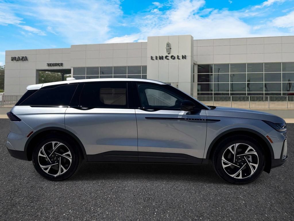 New 2026 Lincoln Nautilus Premier w/ Equipment Group 102A AWD/4WD image 2