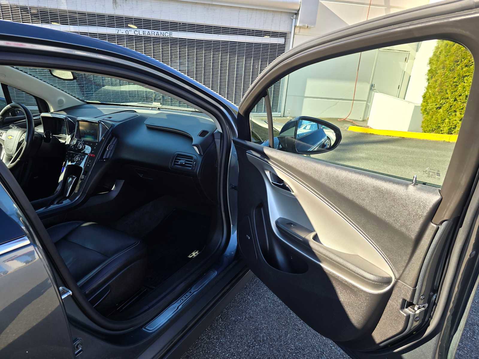 Used 2013 Chevrolet Volt Premium w/ Premium Trim Package image 10