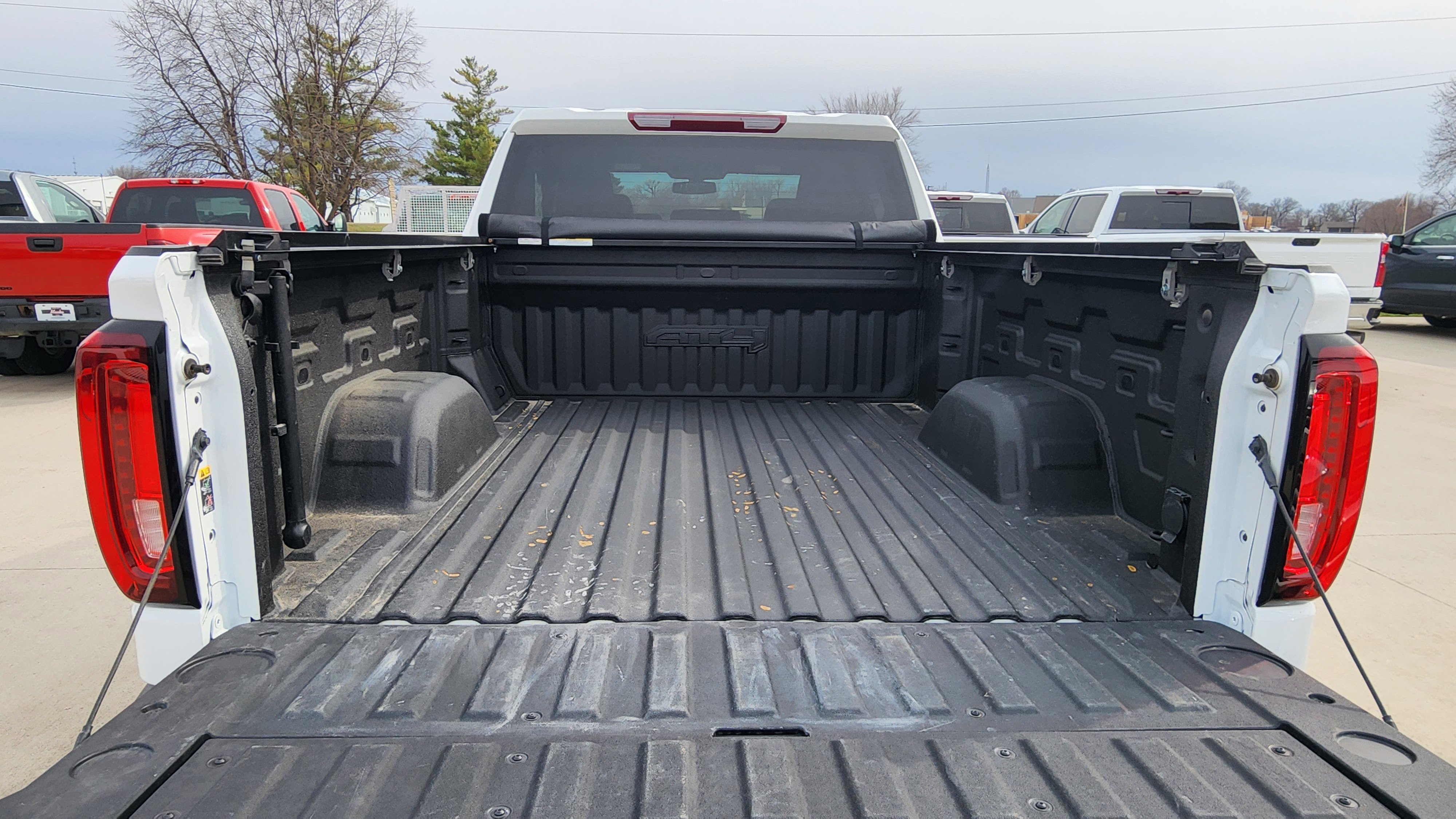Used 2021 GMC Sierra 1500 AT4 AWD/4WD image 7