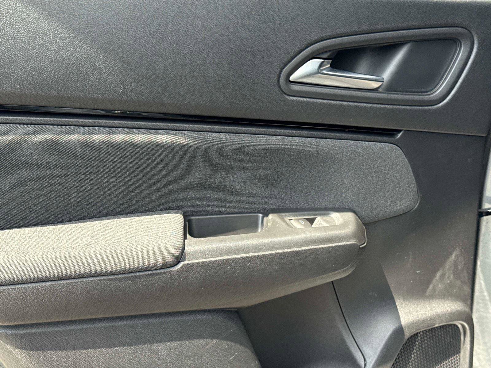 Certified 2024 Honda Prologue EX image 12