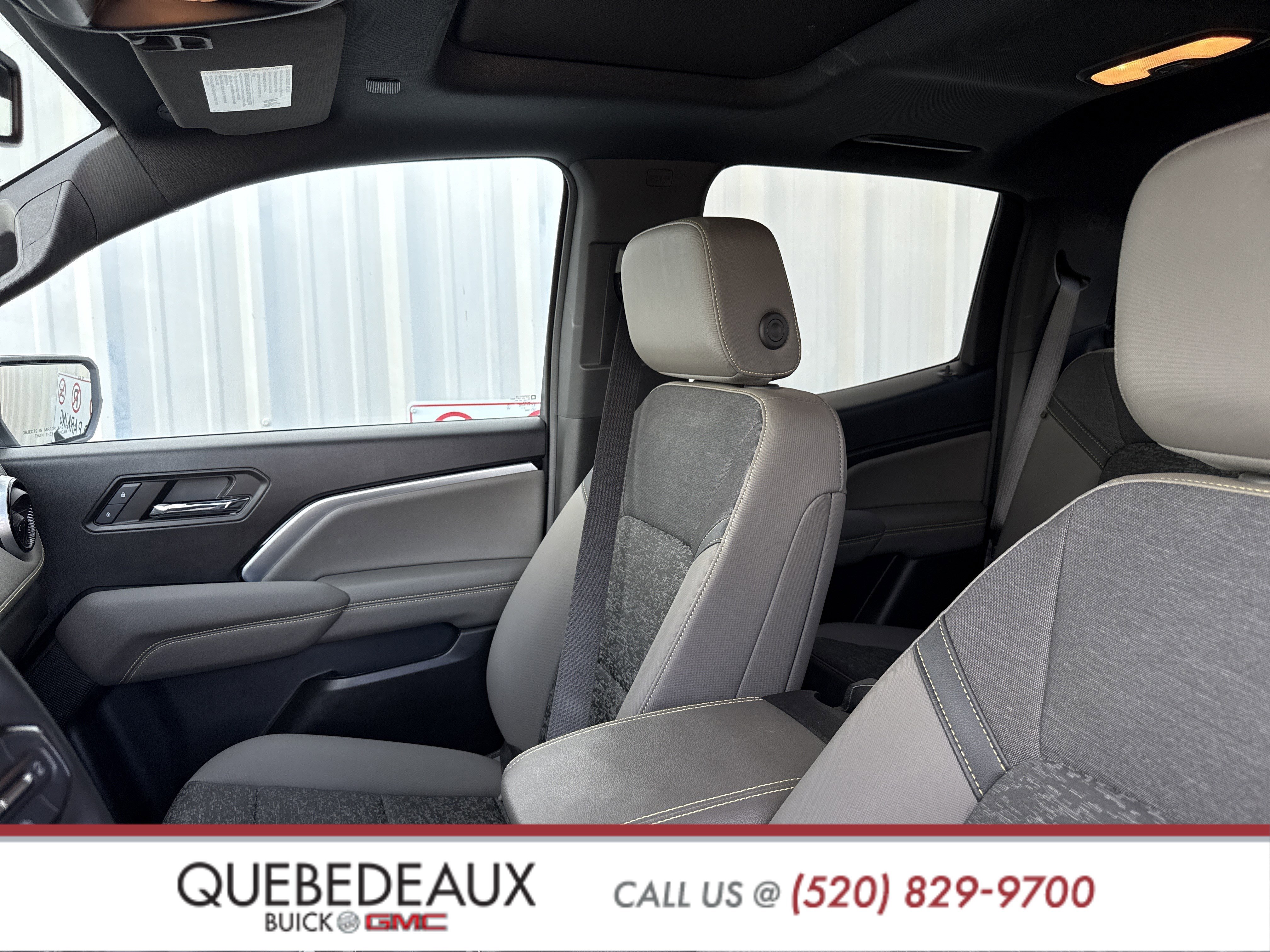 Used 2024 Chevrolet Colorado ZR2 w/ Technology Package image 20