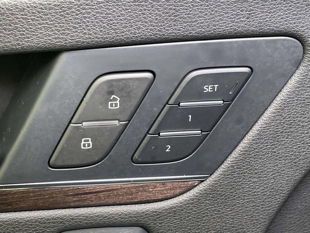 Used 2022 Audi Q5 2.0T Prestige image 36