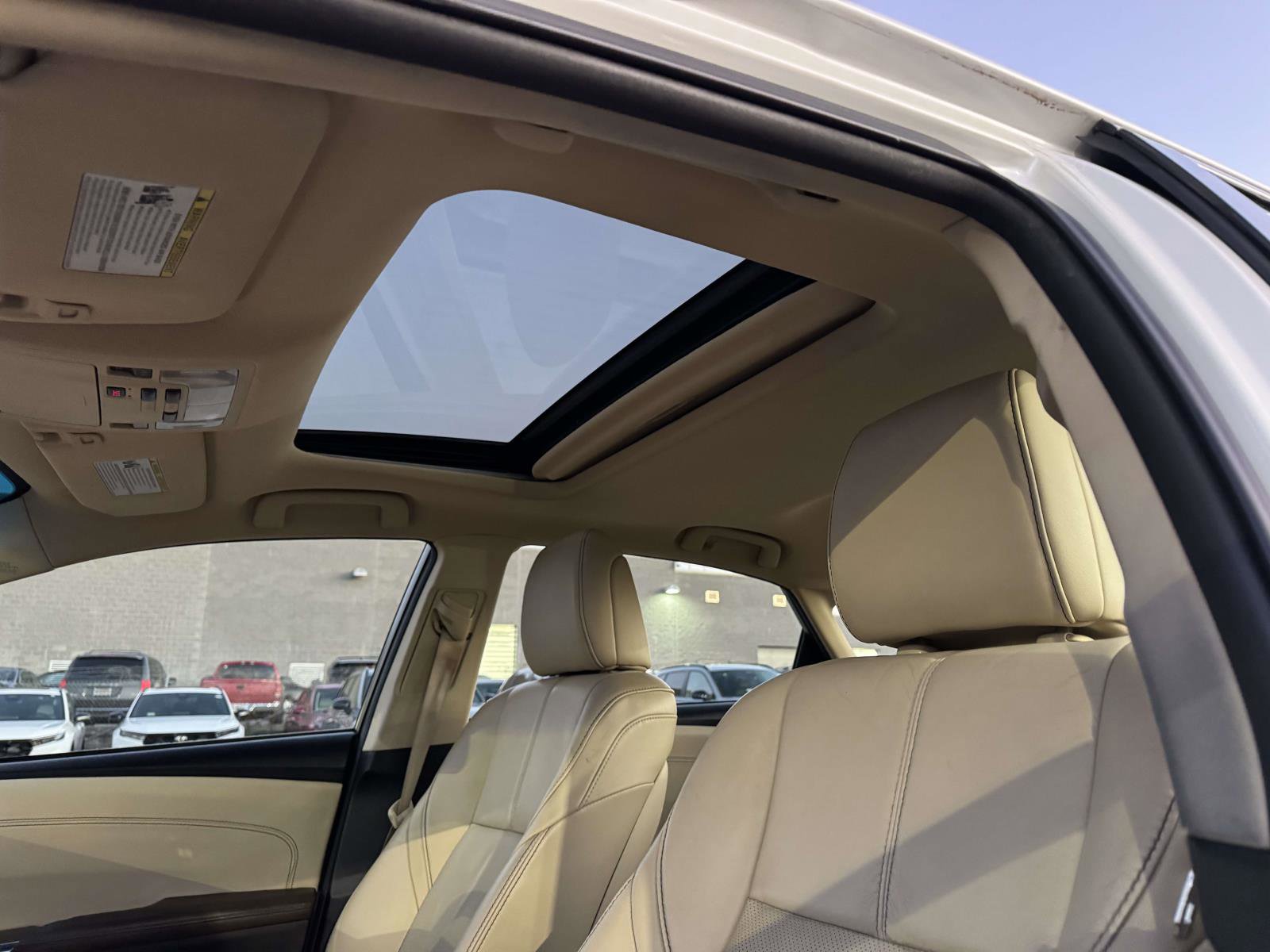 Used 2013 Toyota Avalon Limited image 22