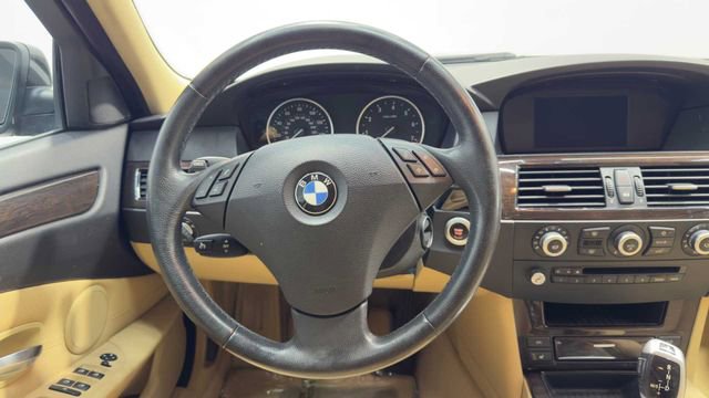 Used 2010 BMW 528i Sedan image 17