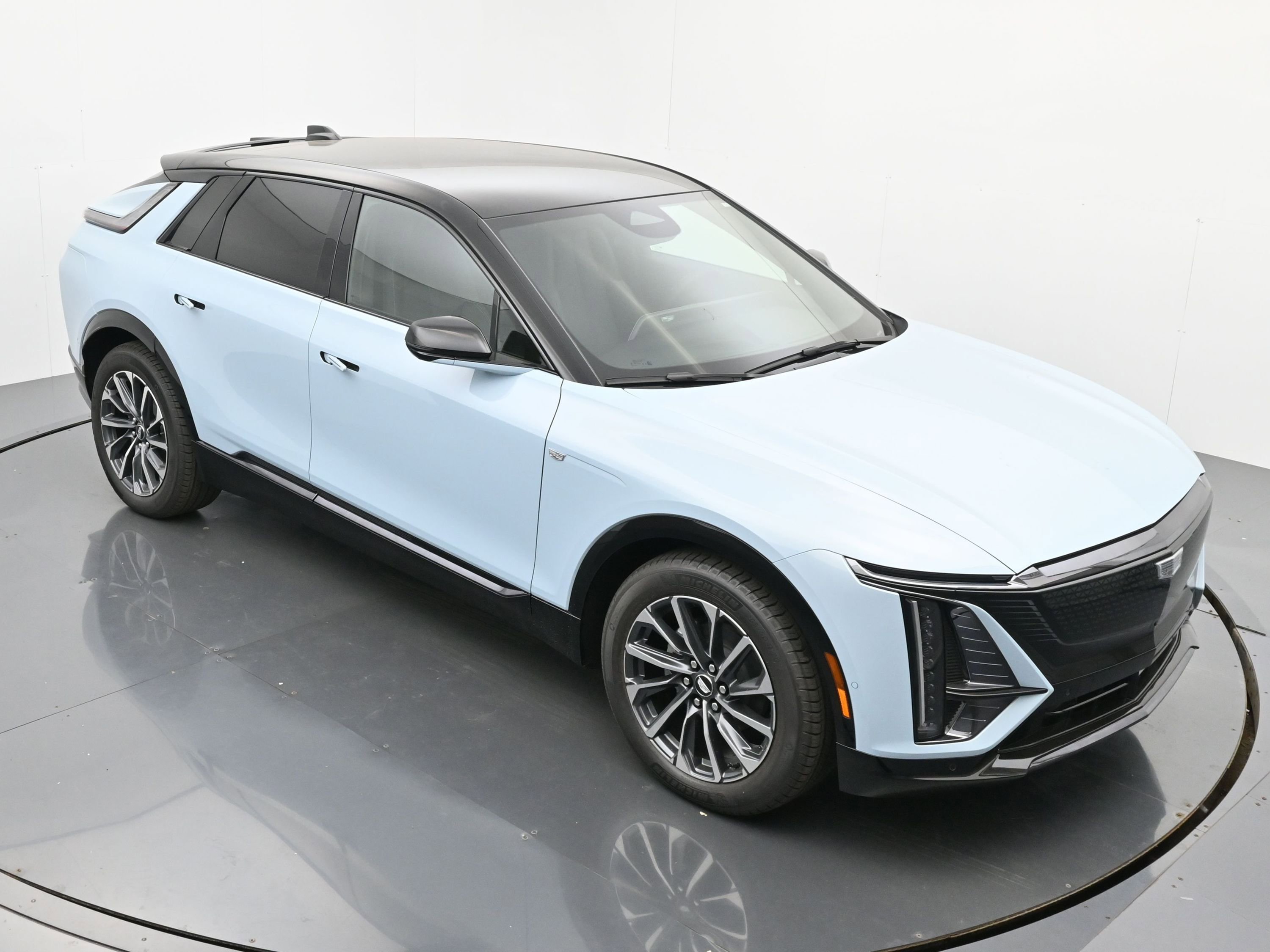 New 2026 Cadillac Lyriq Sport image 29