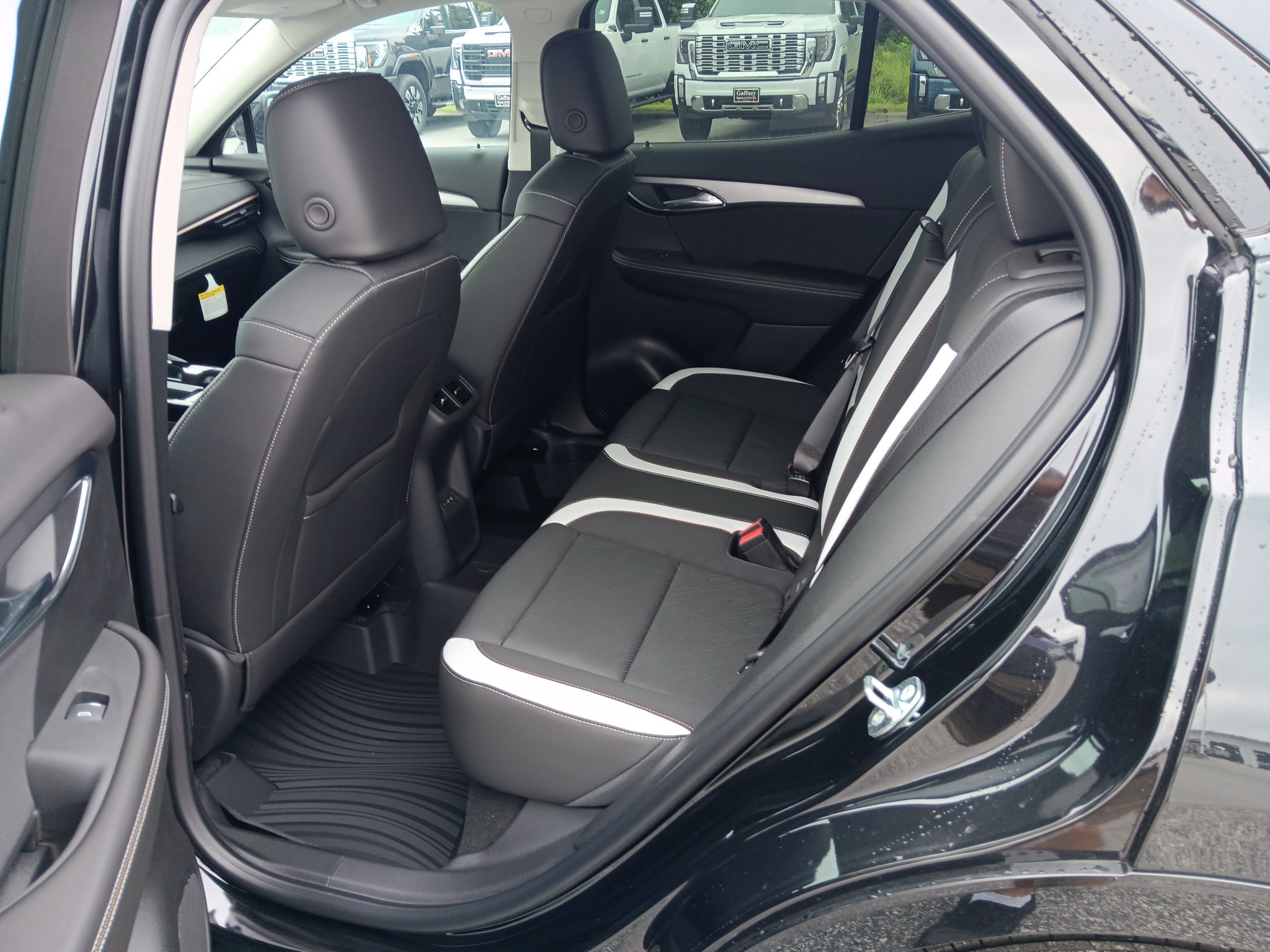 New 2026 Buick Envision Sport Touring AWD/4WD image 14