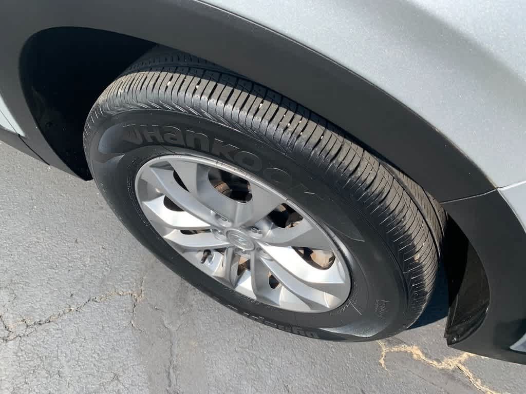 Used 2019 Hyundai Santa Fe SEL AWD/4WD image 10